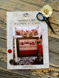 Santa Claus Is Coming To Town | The Little Stitcher