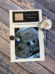 Prized Pig Sewing Book & Flower Urn Pinkeep | Stacy Nash Primitives