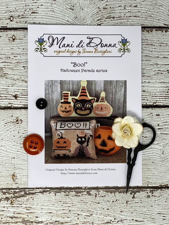 Boo! | Halloween Parade Series | Mani di Donna